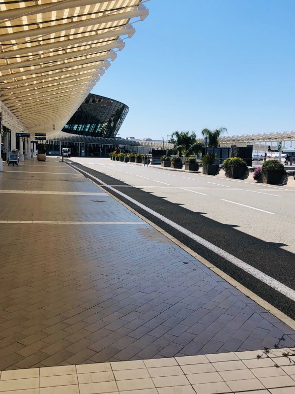 Trouver un chauffeur privé taxi à l’aéroport de Nice 