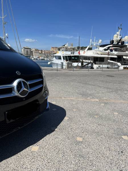 minivan au port de cannes VTC